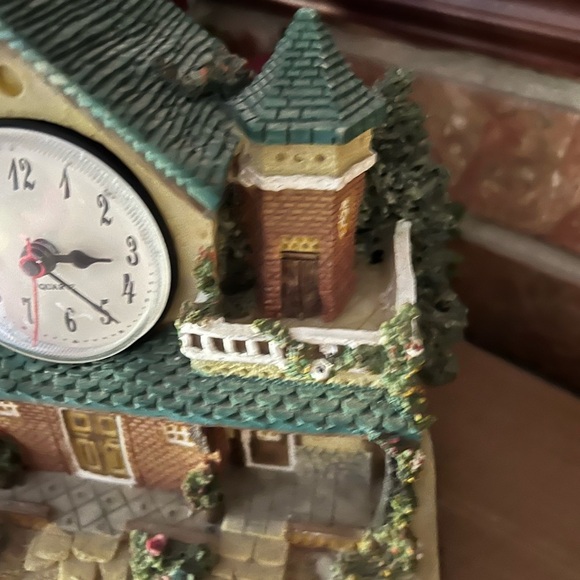 Rare vintage 1973 Victorian Rose Manor Clock - Picture 7 of 9